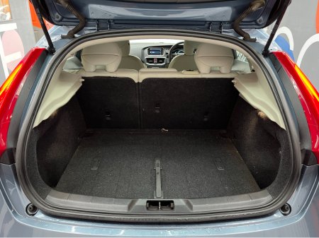 2014 Volvo V40 €10950 2014 VOLVO V40 T4 1.6 AUTOMATIC / CRUISE CONTROL / PARKING AID / ELECTRIC MEMORY & HEATED SEATS €10,950 thumbnail