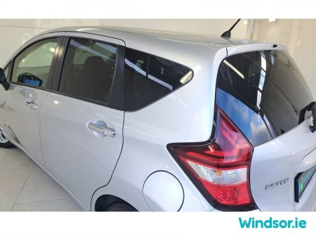 2020 Nissan Note E-POWER HYBRID €13,995 thumbnail