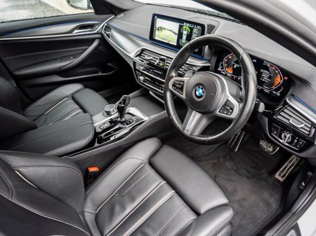 2022 BMW 5 Series - thumbnail 5