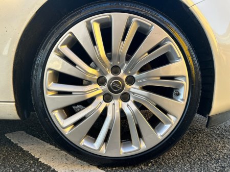 2017 Opel Insignia LIMOUS ELITE 170PS 5DR 2.0 CDTI thumbnail