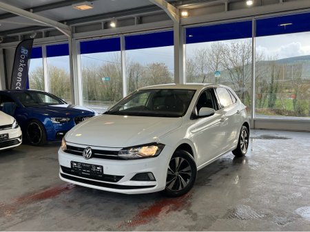 2019 Volkswagen Polo TRENDLINE 1.0 MANUAL 5SPEED 65HP 5DR €15,950 thumbnail