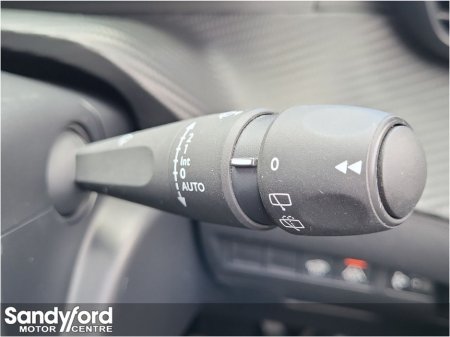 2023 Peugeot 2008 - thumbnail 19