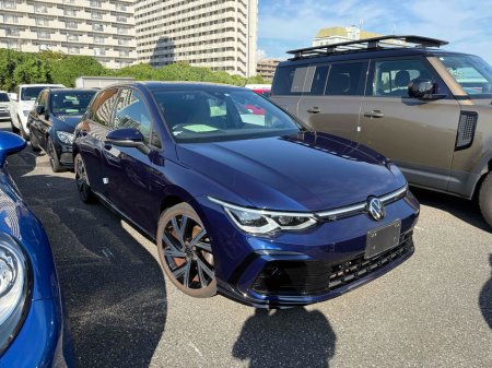 2022 Volkswagen Golf E-TSI R-LINE AUTOMATIC 1.5 PETROL //HIGH SPEC//HEATED SEATS AND STEERING WHEEL//KEYLESS ENTRY//ADAPTIVE CRUISE CONTROL//