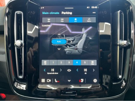 2023 Volvo XC40 - thumbnail 26