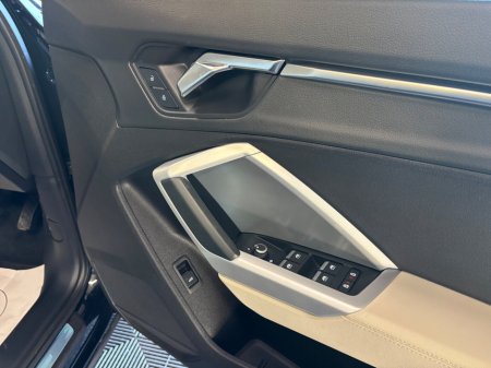 2021 Audi Q3 35 TFSI 150HP SE €29,950 thumbnail