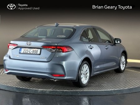 2022 Toyota Corolla HYBRID LUNA SALOON €26,950