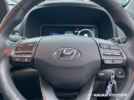 2022 Hyundai Kona 1.0 T-GDI Executive Two Tone Roof €25,950 thumbnail
