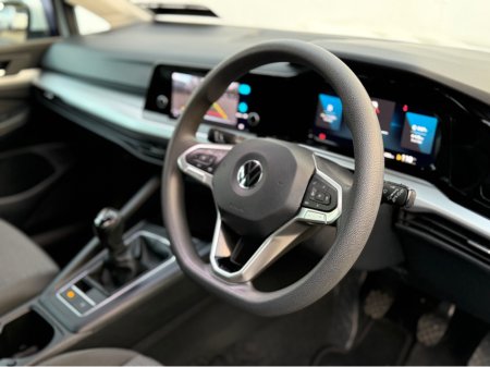 2022 Volkswagen Golf 1.0 TSI 90HP 5DR €22,950 thumbnail