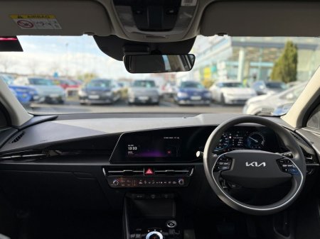 2025 Kia Niro EV ( 64 KWh ) 450km range €31,995 thumbnail