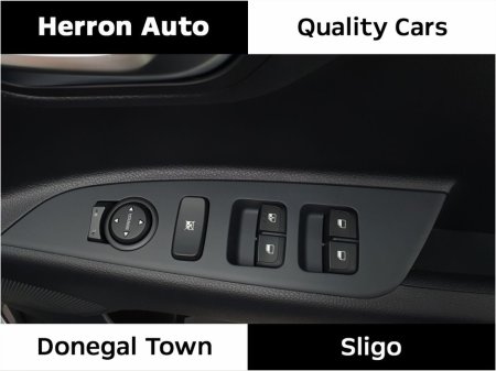 2025 Kia Stonic 1 OWNER | LOW MILEAGE €24,900 thumbnail