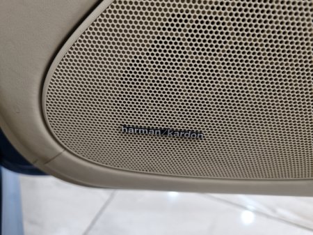 2010 Mercedes-Benz SL Class - thumbnail 19