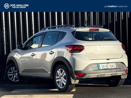 2024 Dacia Sandero Stepway - view 2