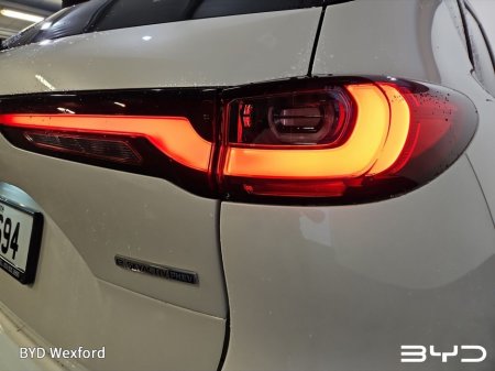 2023 Mazda CX-60 2.5P PHEV TAKUMI CON-P DRI-P AT €41,975 thumbnail