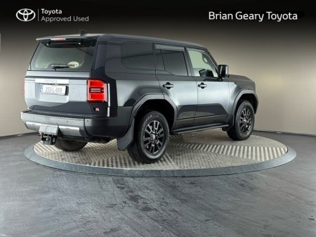 2025 Toyota Landcruiser - photo 2