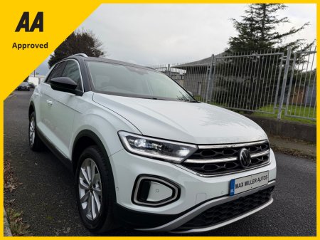 2022 Volkswagen T-Roc 1.5 TSI STYLE €31,950