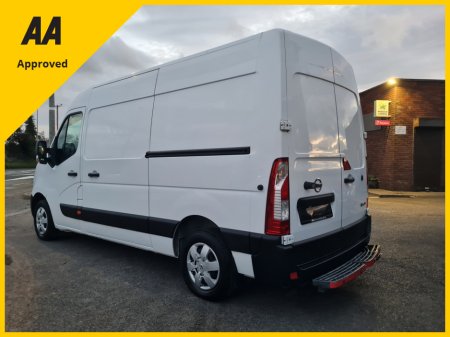 2020 Nissan NV400 - view 2