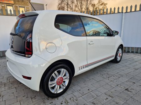 2017 Volkswagen up! Up! Beats edition €12,495