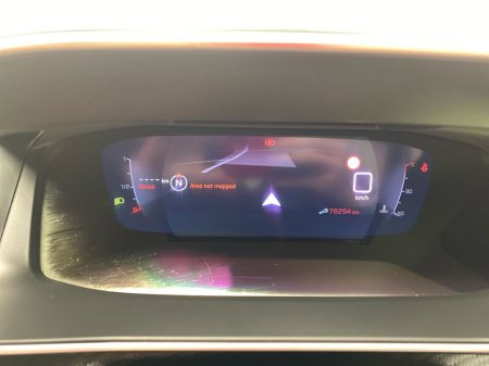 2023 Peugeot 2008 - thumbnail 18