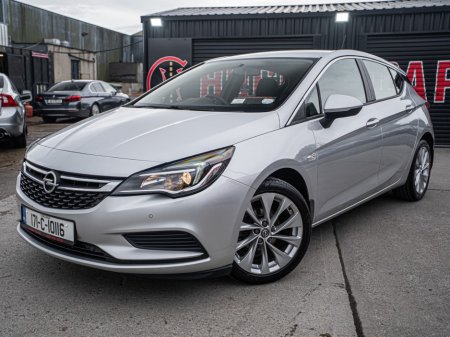 2017 Opel Astra - view 4