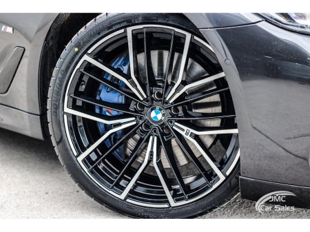 2021 BMW 5 Series - thumbnail 6