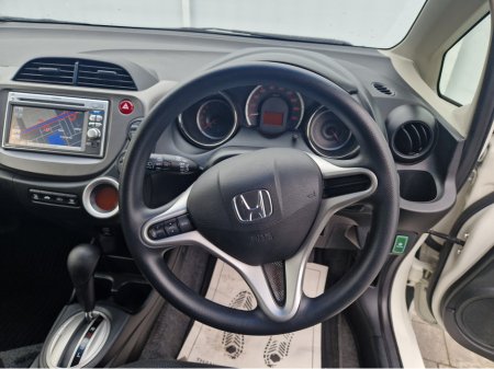 2013 Honda Fit 1.3 PETROL AUTOD €7,995 thumbnail