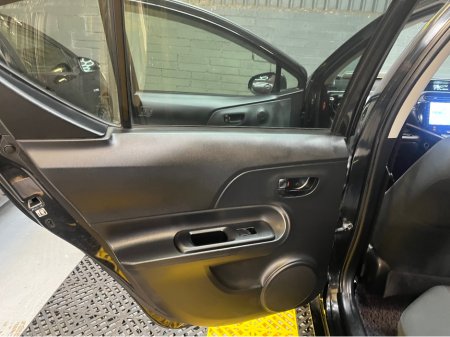 2017 Toyota Aqua 2017 hybrid auto €10,995 thumbnail