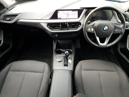 2020 BMW 1 Series 118i SE €26,995