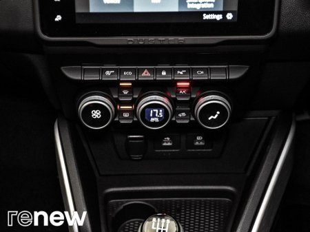 2024 Dacia Duster Journey Blue dCi 115 DFull MY23.5 €28,900 thumbnail