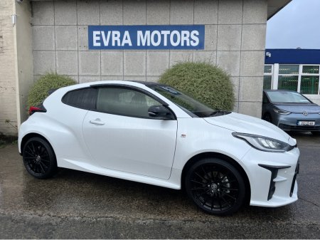 2022 Toyota Yaris GR RS AUTOMATIC 1.5 PETROL //LOW MILES//HEAD UP DISPLAY//CARPLAY//KEYLESS ENTRY//HEATED SEATS AND STEERING WHEEL//REVERSE CAMERA// €29,950