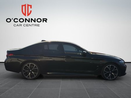 2022 BMW 5 Series - thumbnail 6