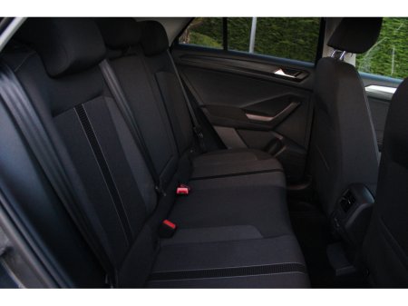 2024 Volkswagen T-Roc - thumbnail 14