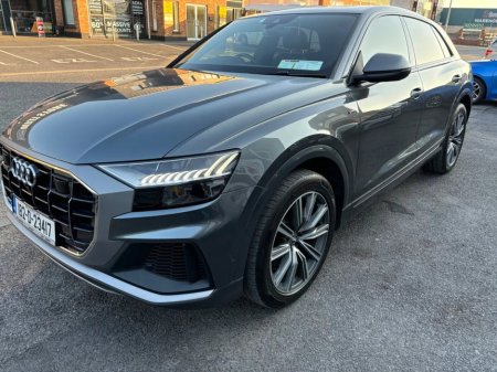 2018 Audi Q8 - thumbnail 2