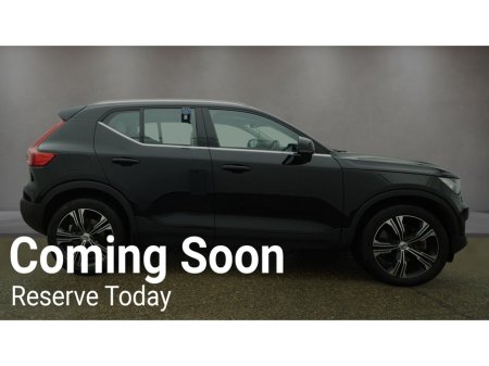 2022 Volvo XC40 - thumbnail 5