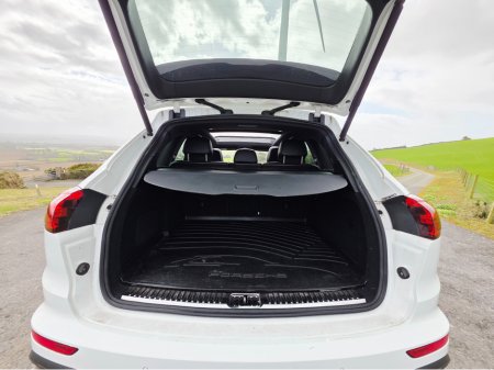 2018 Porsche Cayenne - thumbnail 5