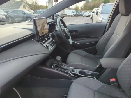 2025 Toyota Corolla COROLLA HB LUNA €30,000 thumbnail