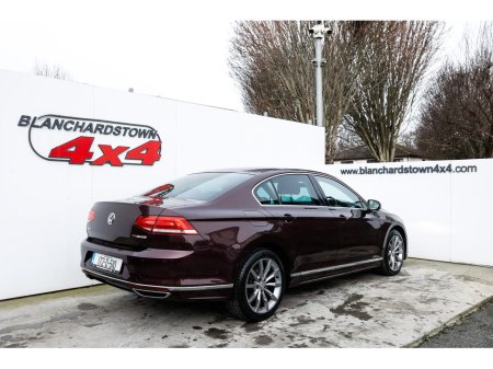 2017 Volkswagen Passat - thumbnail 2