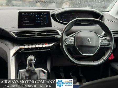 2019 Peugeot 3008 - thumbnail 9