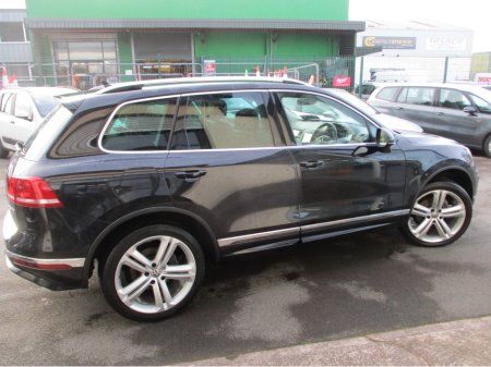 2018 Volkswagen Touareg CV 3.0 TDI 262B 262BHP V6 5DR AUTO €24,390 thumbnail
