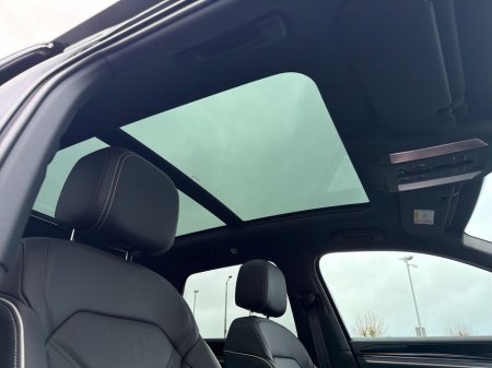 2026 Volkswagen Touareg Touareg R-Line Final Edition 231HP €113,980 thumbnail