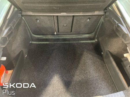 2023 Skoda Octavia - thumbnail 9