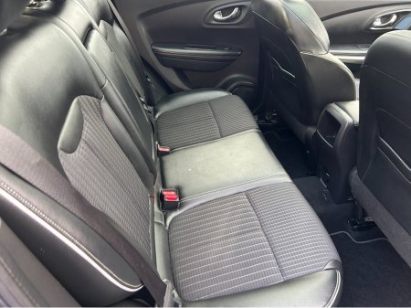 2017 Renault Kadjar AUTOMATIC///ONLY 99000KLMS//I OWNER IRISH CAR///NCT 2027///TAX 190E///TOP OF THE RANGE SIGNATURE MODEL///PAN ROOF///SAT NAV//REVERSE CAMER///STUNNING CAR €14,950 thumbnail