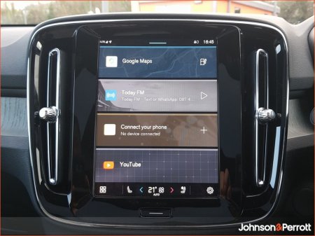 2025 Volvo EC40 - thumbnail 10