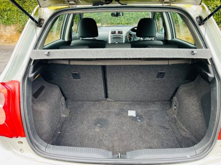 2009 Toyota Auris - thumbnail 13