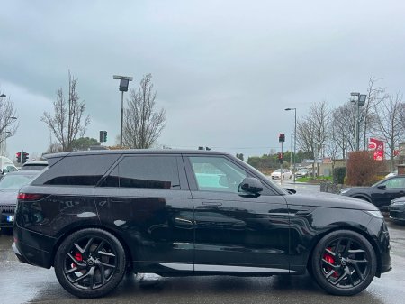 2025 Land Rover Range Rover Sport P460E PHEV 3.0 EDITION *LOW KMS* €119,950 thumbnail