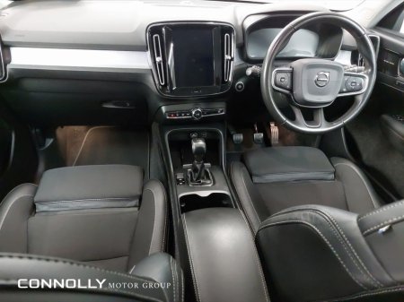 2019 Volvo XC40 D3 Momentum €338pm €29,995