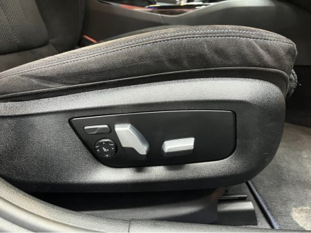 2018 BMW 5 Series 2018 523D M-SPORT 2.0 AUTOMATIC / CRUISE CONTROL / 360° PARKING CAMERA / ELECTRIC MEMORY SEATS / PADDLE SHIFTERS thumbnail