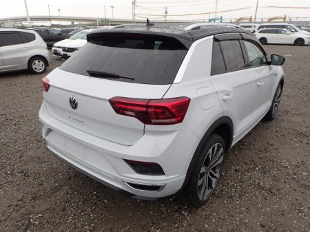 2021 Volkswagen T-Roc 212 TDI R Line €27,950 thumbnail