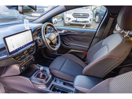 2024 Ford Focus 2024 Ford Focus Blue 1.0L EcoBoost 125PS ST-Line €27,950 thumbnail