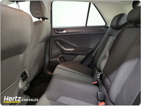 2023 Volkswagen T-Roc T-Roc LIFE TDI 2.0 Diesel Manual €27,495 thumbnail