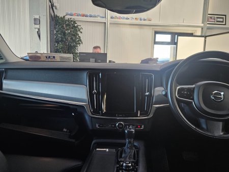 2019 Volvo S90 - thumbnail 11